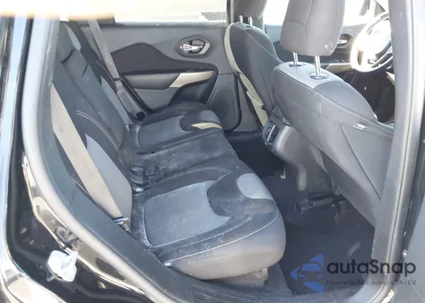 2018 Jeep Cherokee Latitude Fwd z USA, uszkodzony, nr VIN 1C4PJLCX8JD518891